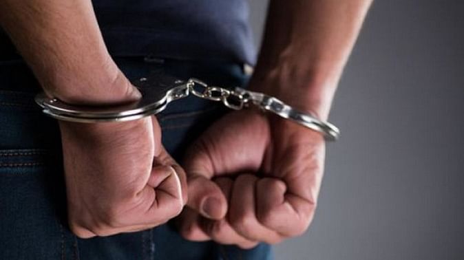 देह व्यापार का पर्दाफाश, दो युवक गिरफ्तार