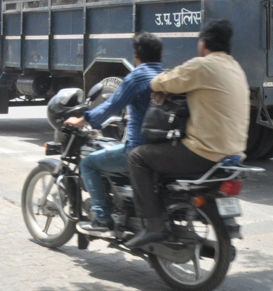 Hathras: 7164 people cut challan in a year