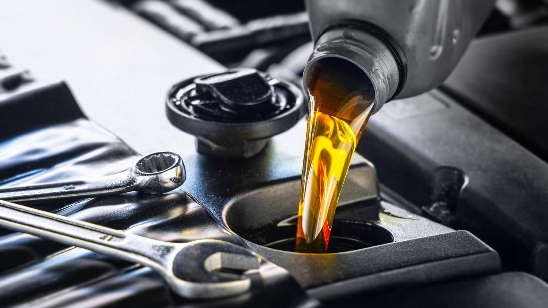 consumption of petrol is more than required in the vehicle, these are the four reasons, engine oil fuel