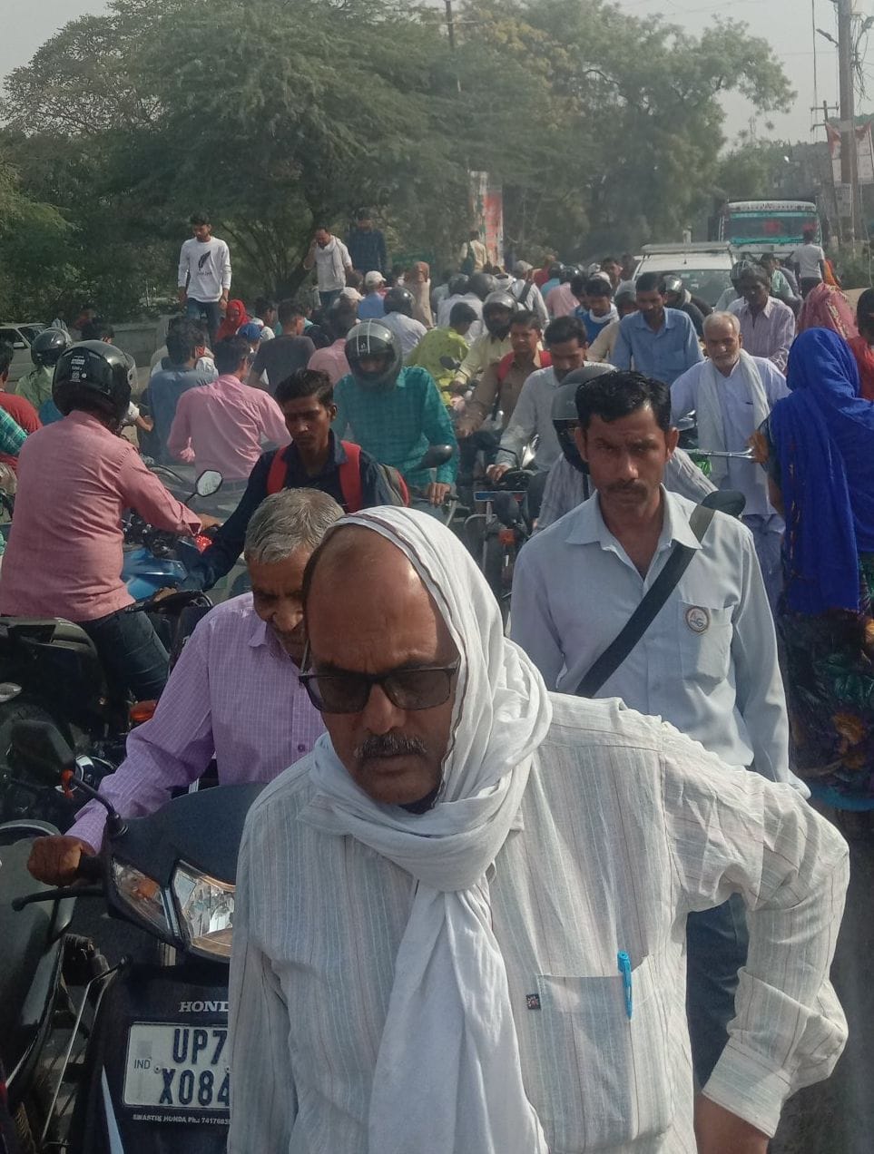 police,pareshani,jaam