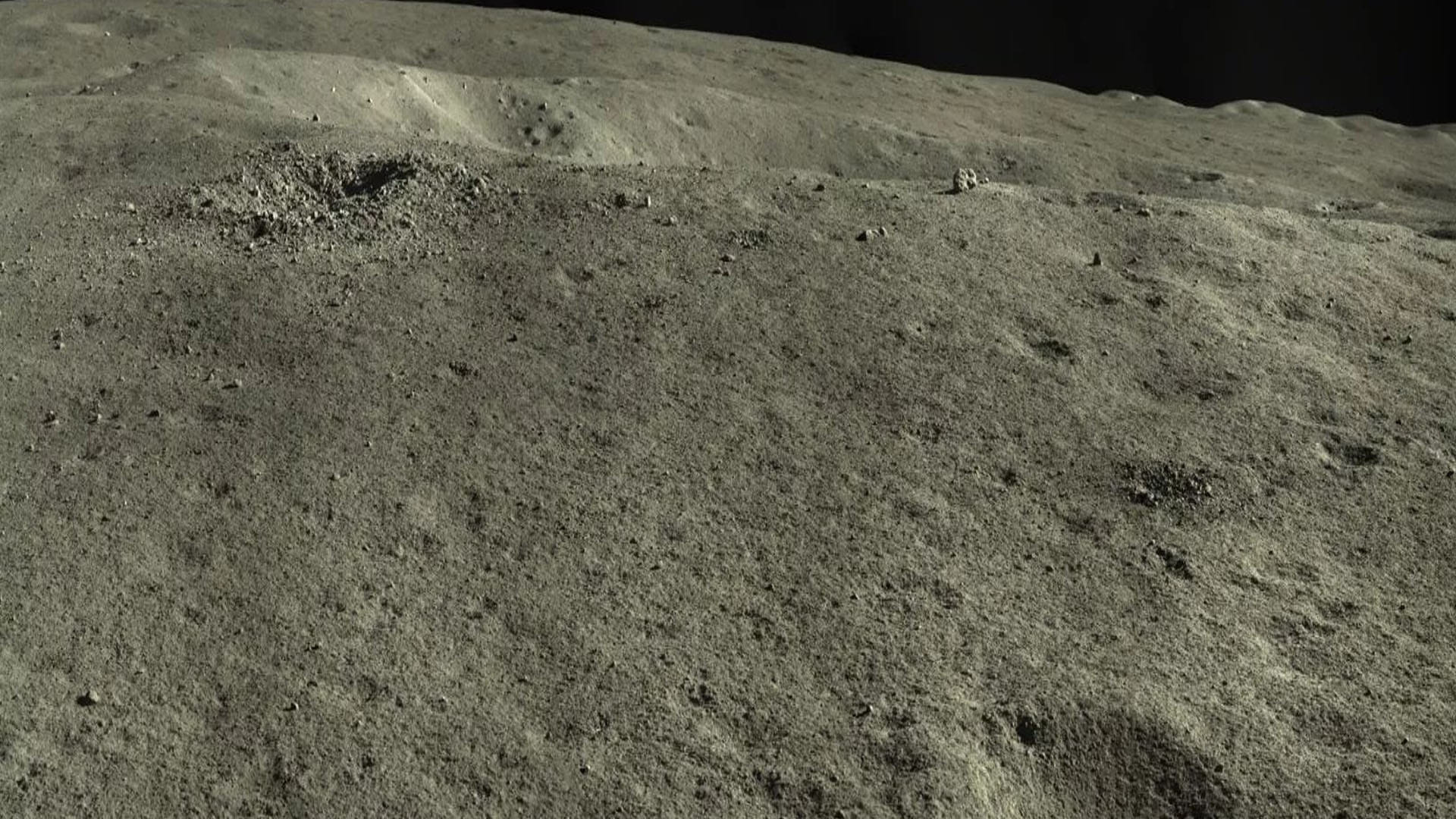 Nasa Discovered Mysterious Rocket Crashes on Moon Made Double Crater All Details News in Hindi