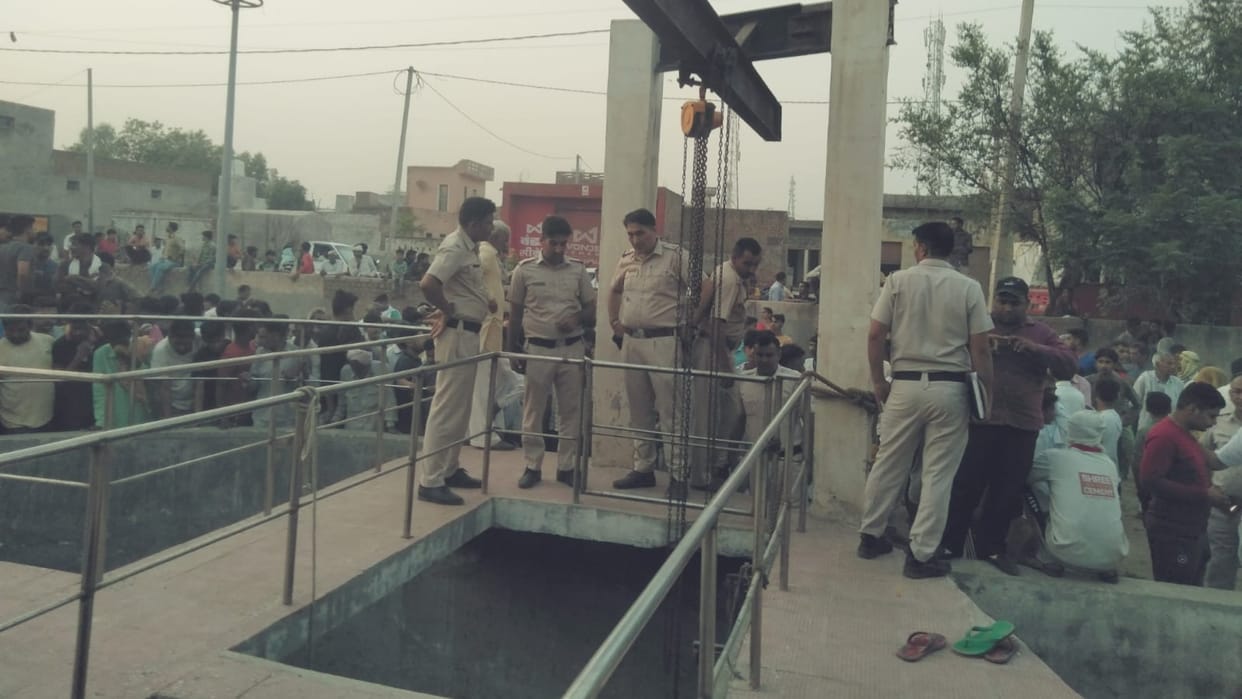 Four died due to the poisonous gas in the boosting station of sewage treatment plant in Hisar of Haryana