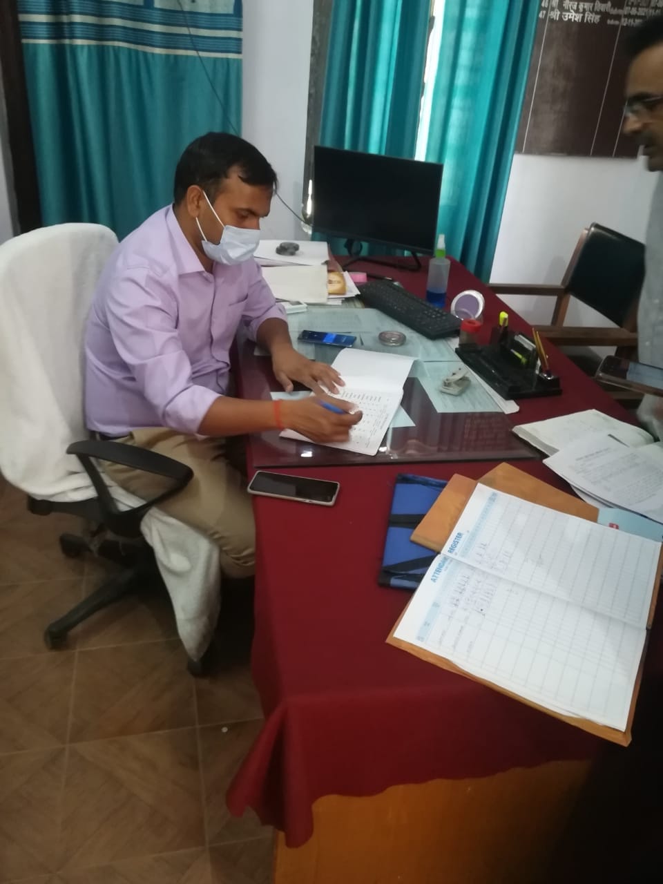 DM did surprise inspection of ARTO office, stopped salary of three