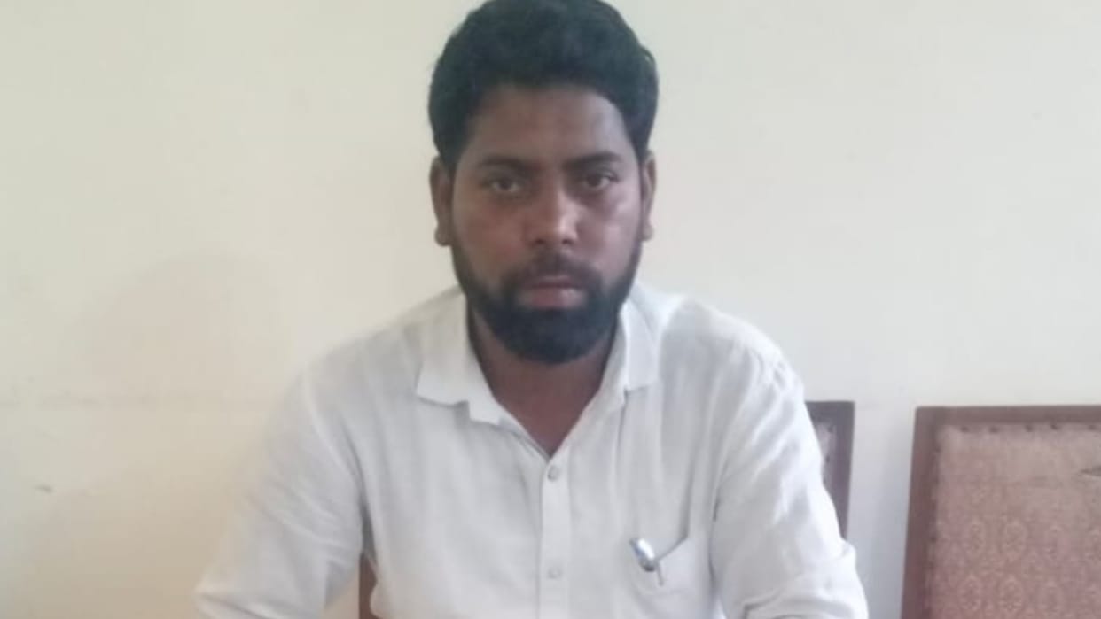 Rewa: Patwari arrested for taking bribe of two thousand rupees, money was demanded in return for digging the map of the land