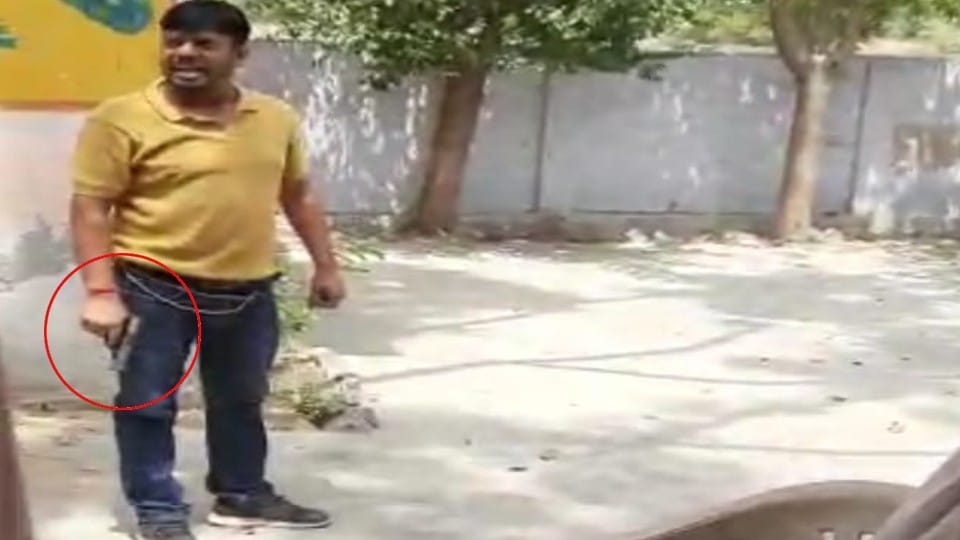 Teacher firing with revolver on headmaster in school in etah