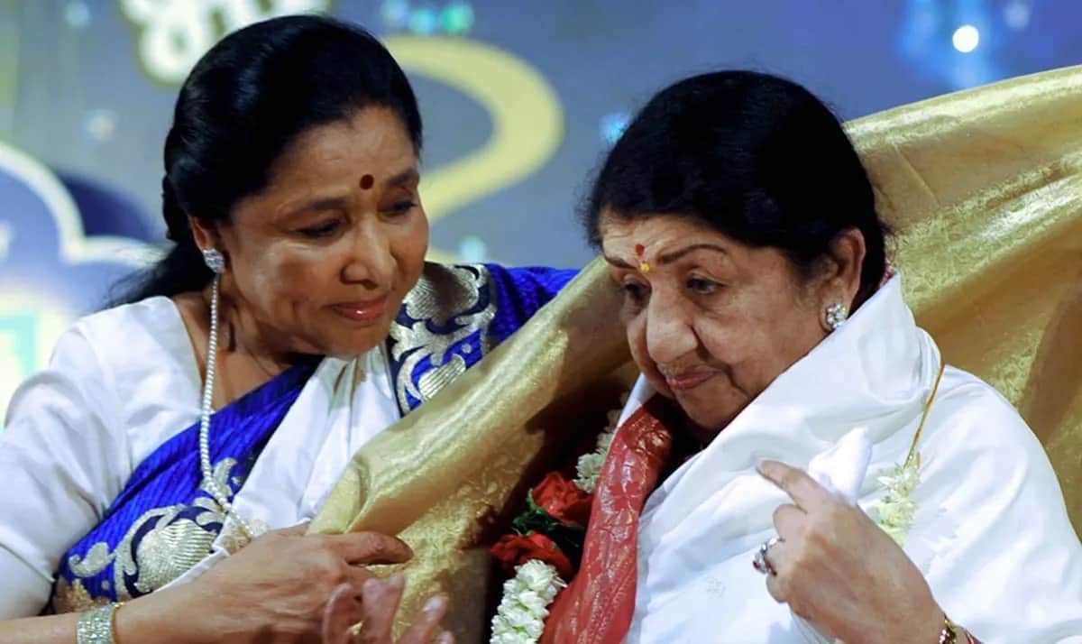 Asha bhosle gets emotional after remembering his sister lata mangeshkar in dance india dance little master