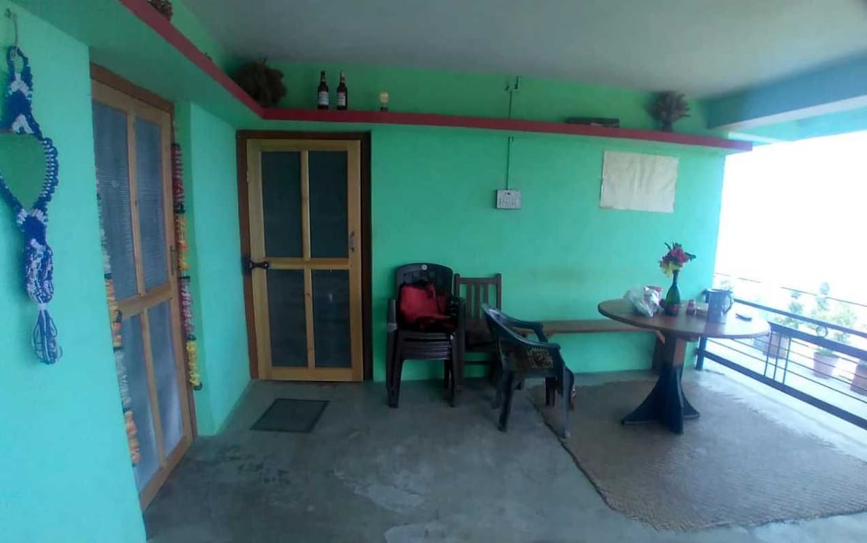seven womn running a home stay in bageshwar