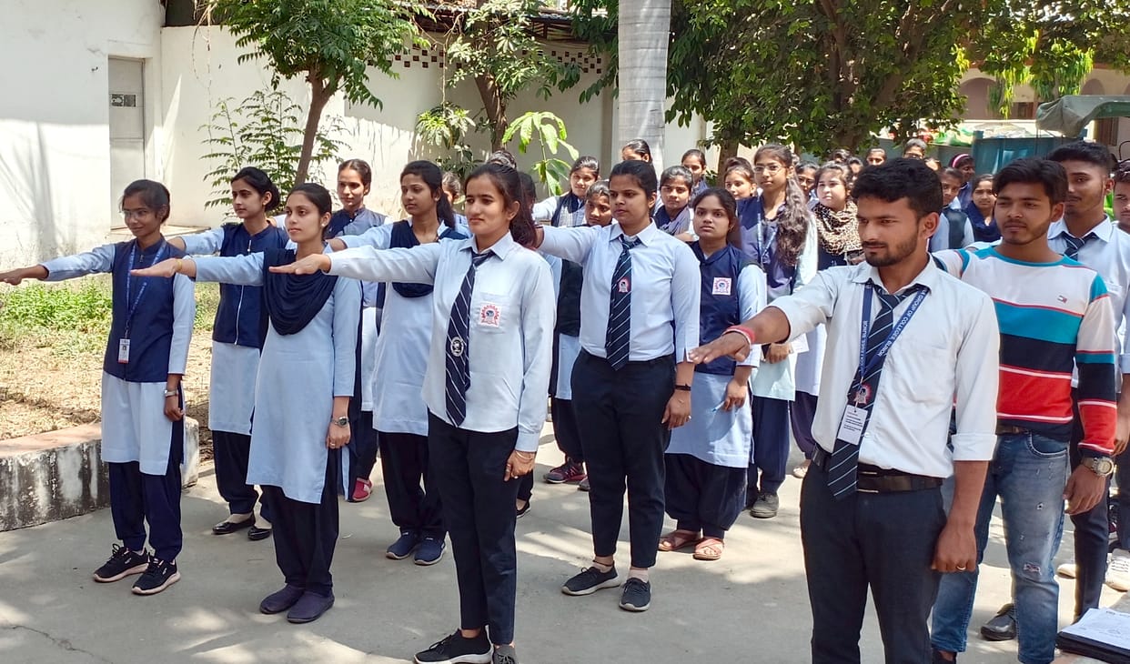 Students administered oath of road safety rules