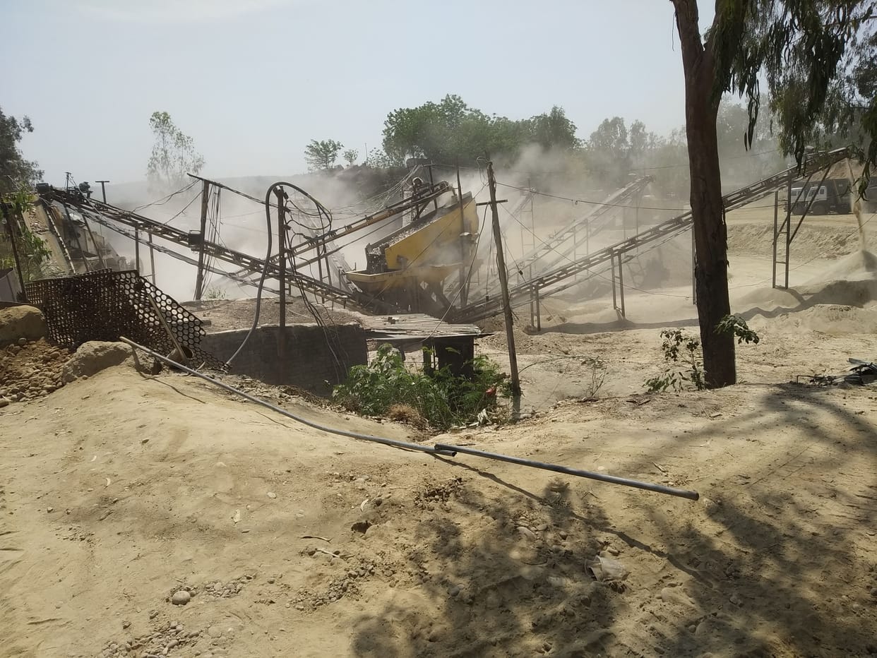 sand creating problem to peoples in bathu bathdi industrial area  of una district