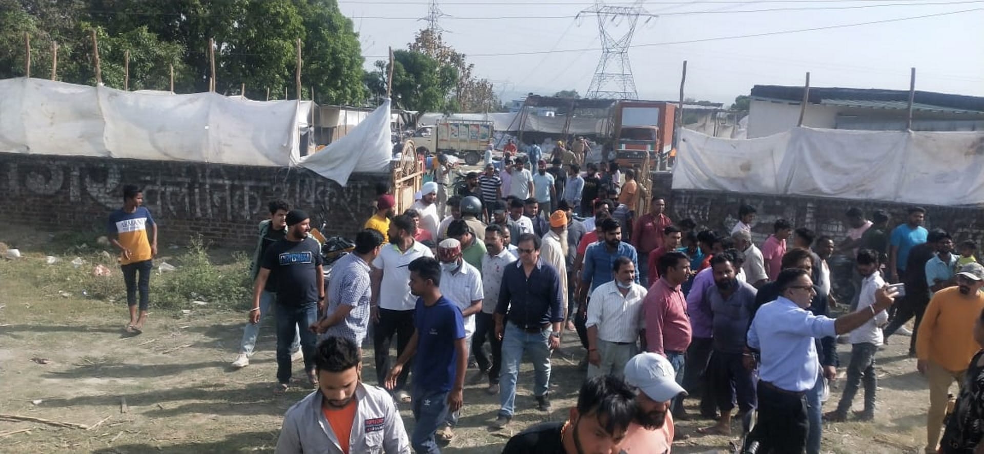 Beef stuffed found in Bag in scrap shop, Hindutva organizations ruckus in Uttarakhand Doiwala, See Photos