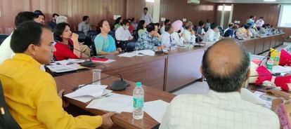 Uttarakhand: संस्कृत विवि हरिद्वार के शिक्षणेतर पदों की भर्ती पर लगी रोक हटी, कुछ शर्तों के साथ दी गई अनुमति Government lifted ban on recruitment to non-teaching posts in Sanskrit University Haridwar Uttarakhand news