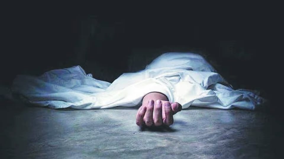Study Says COVID-19 deaths on weekends have been higher compared to weekdays