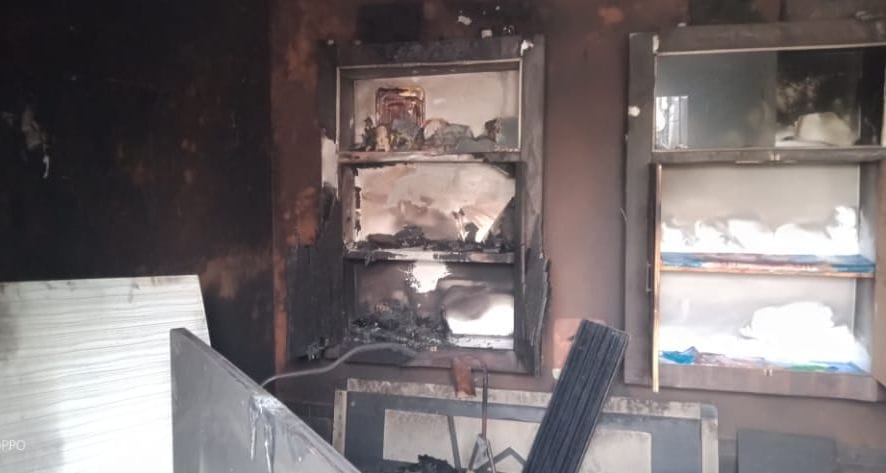 hardoi news,Household ashes due to fire, two people scorched