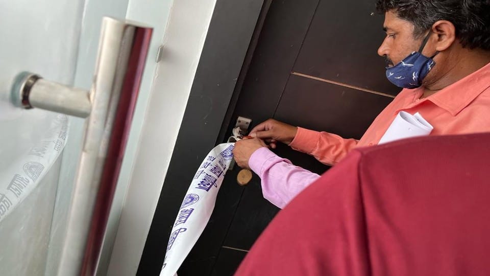 ADA seals illegal hotel near Taj Mahal in Agra