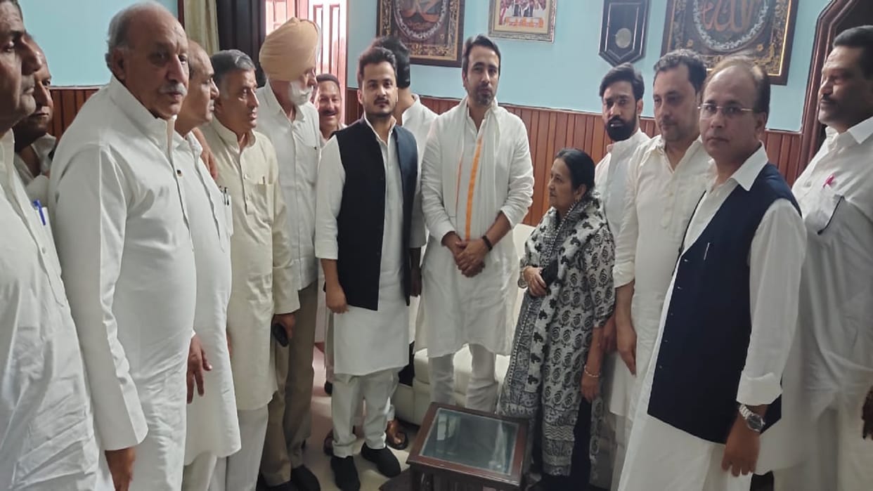 Jayant Chaudhary met Azam Khan son Abdullah Azam and wife Dr. Tajin Fatma in rampur
