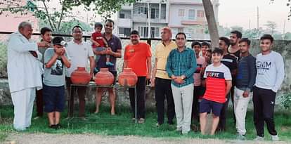 The biggest religion is to give water to the thirsty: Rakesh