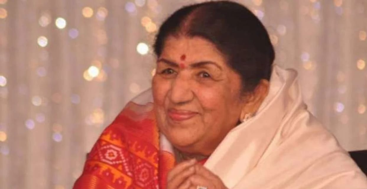 Lata Mangeshkar Family Started Swar mauli Foundation the Main Goal is to begin Old age home for artists