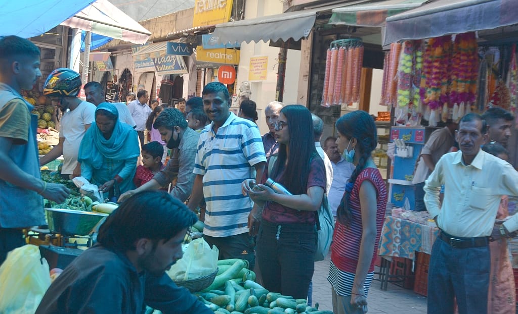 people are not wearing mask in nahan city- and not discuss about fourth lehar of corona