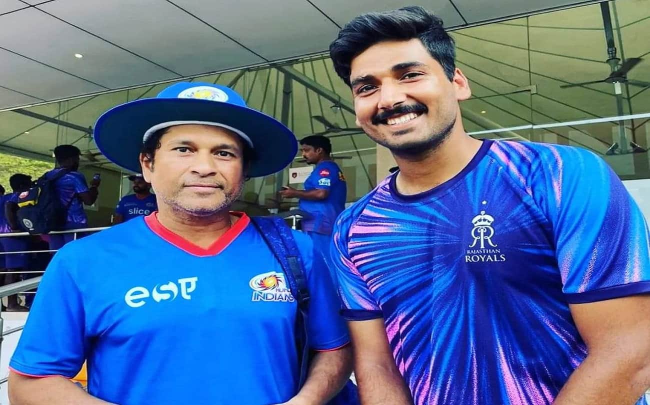 IPL 2022 Orange cap holder Jos Buttler net bowler Chandauli resident pratik kumar joins Rajasthan Royals team for second time