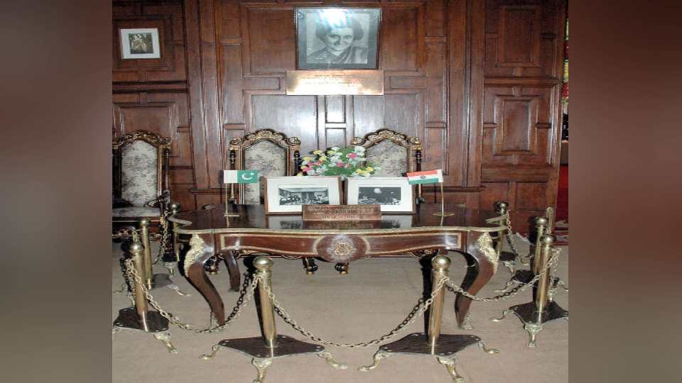 Demolition plan to build Raj Bhavan anew, preparing to sit the governor in Peterhof