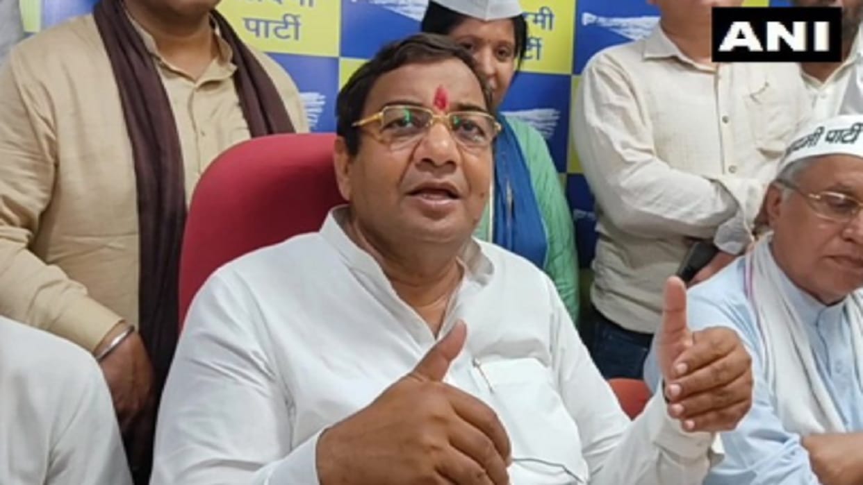 central leadership of AAP unhappy with the crushing defeat in Adampur