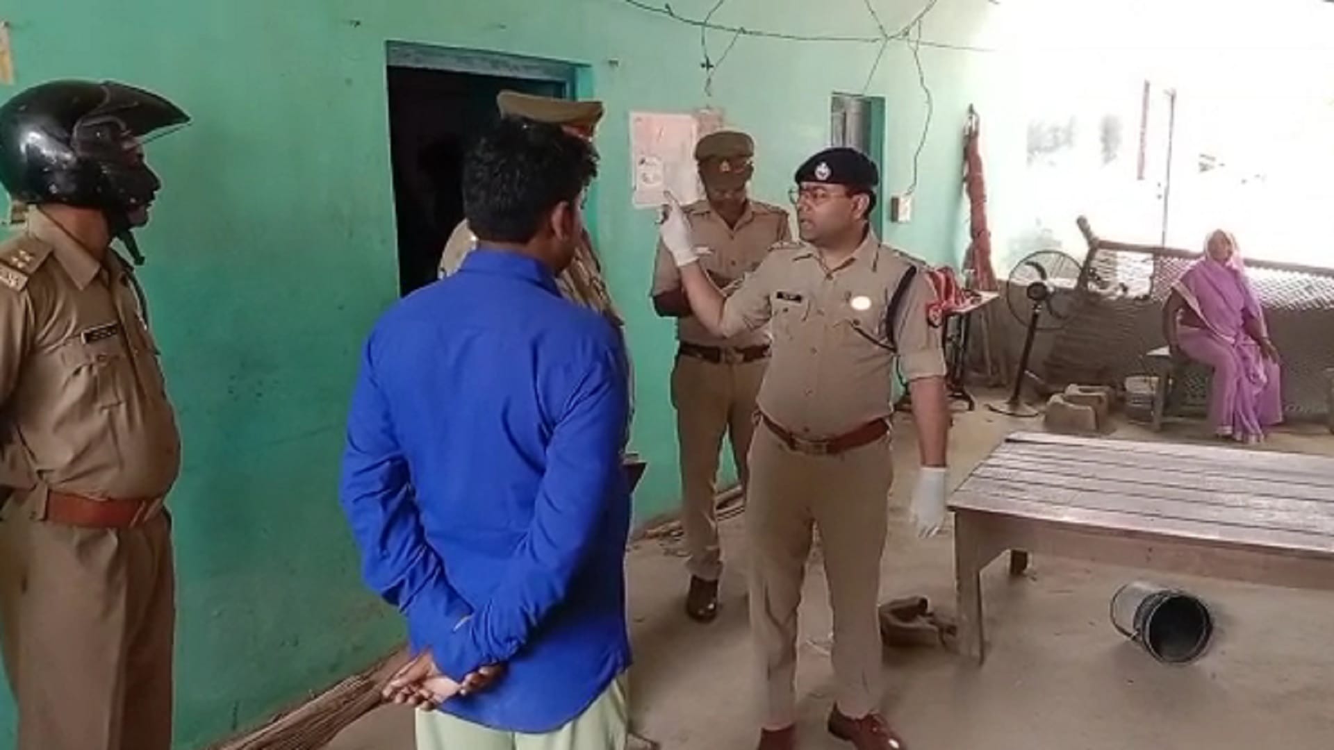 Man commits suicide in Prayagraj, grandmother dies in shock See photos