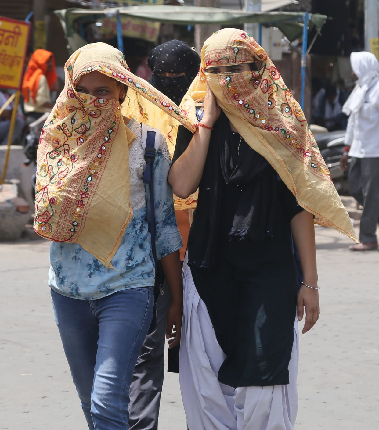 Mathura: City temperature reached 44