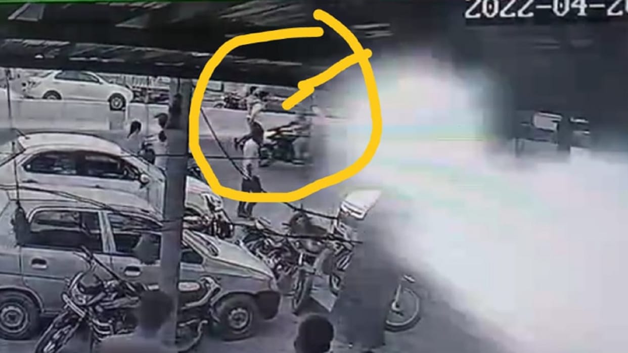 The car riders kidnapped young man after beating him up in gorakhpur