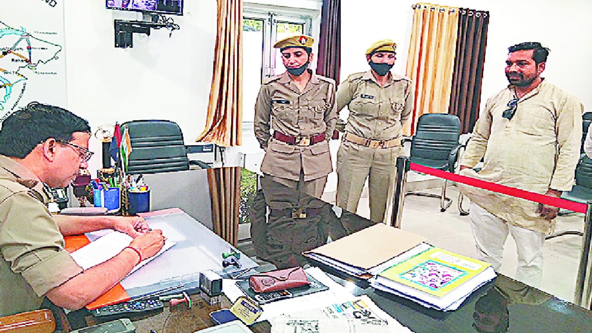 News News: Live investigaton by Amar Ujala team of all office of officers in Bijnor district see photos