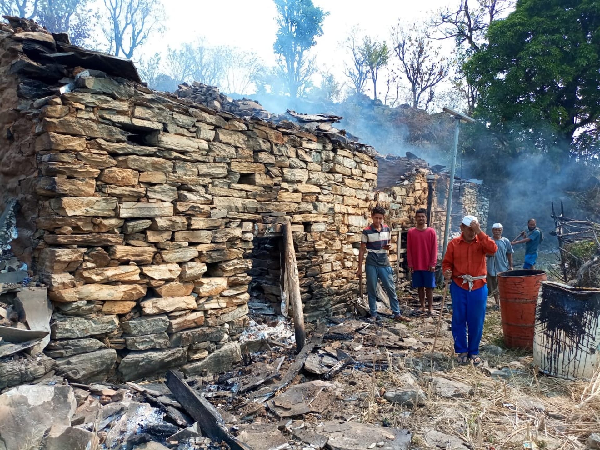 Uttarakhand forest fire, Five houses burnt in Bageshwar due to forest fire, See Photos
