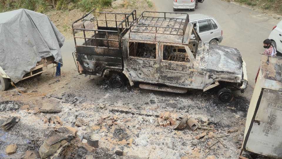 Forest fire: Vehicle and shop burnt in Shimla, loss of lakhs