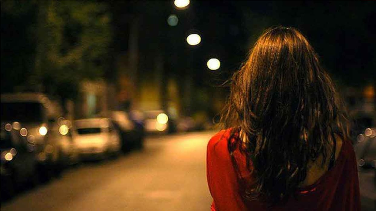 a woman meet her lover by giving sleeping pills to her daughters in Jhansi