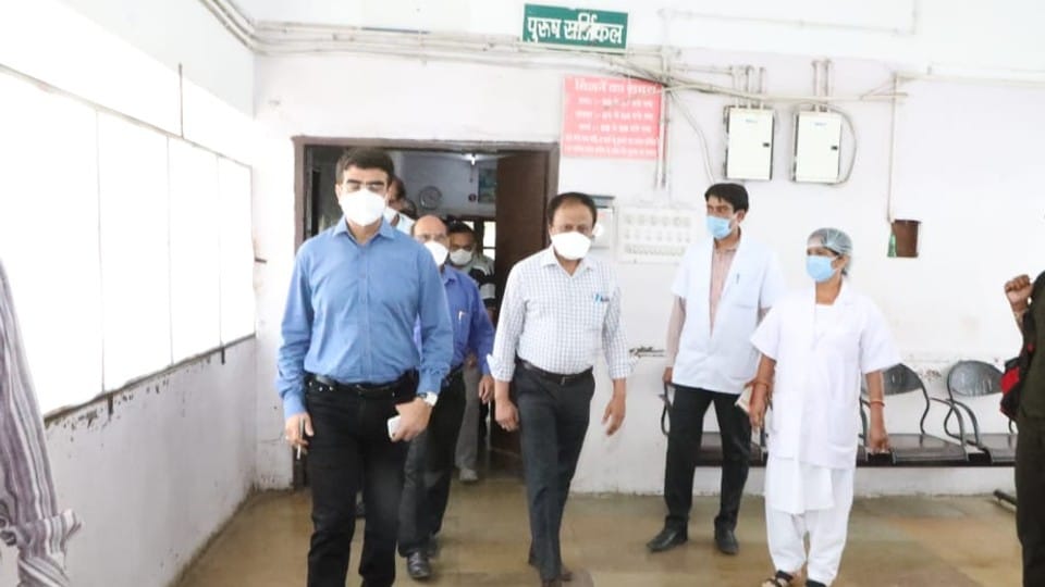 Dewas: Collector Chandramouli Shukla is telling how the face of Devas will change in the coming ten years, read the special conversation-