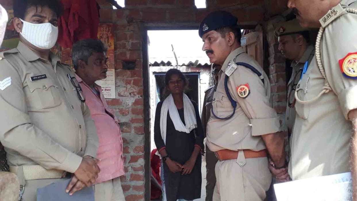 Hardoi: Brutal murder of a teenager, dead body found behind the house