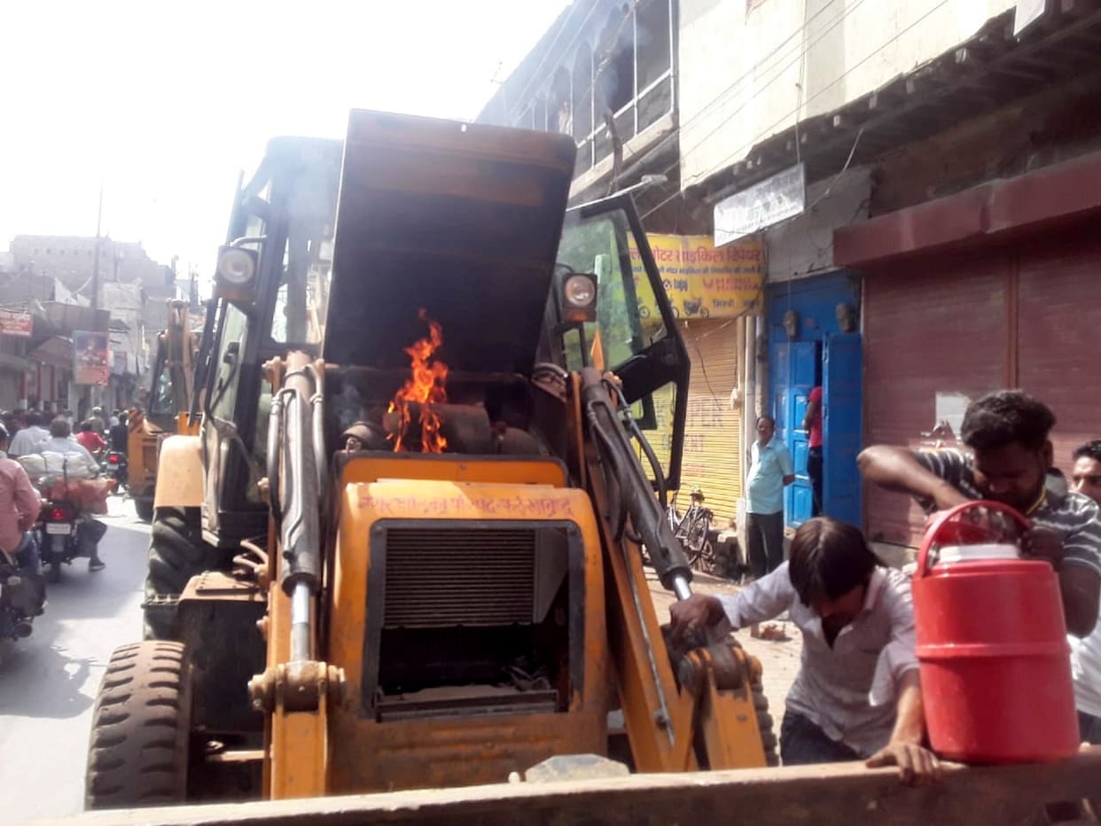 Fire in JCB while removing illegal encroachment in Farrukhabad