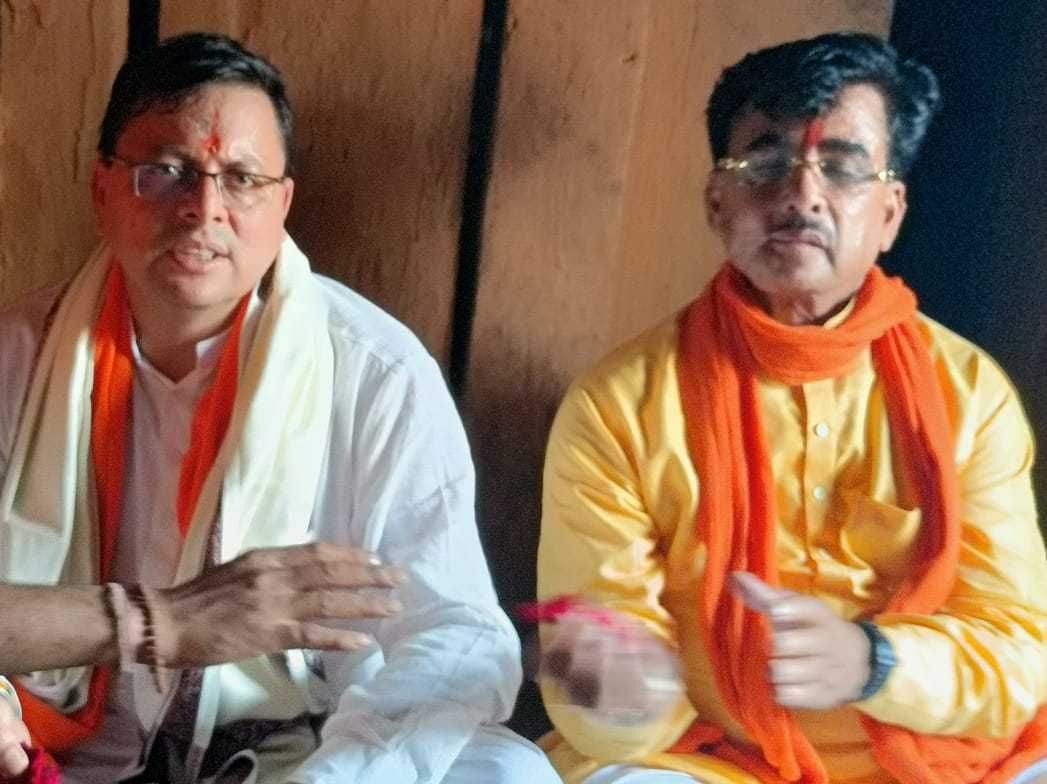 CM Dhami in Gorakhnath Temple