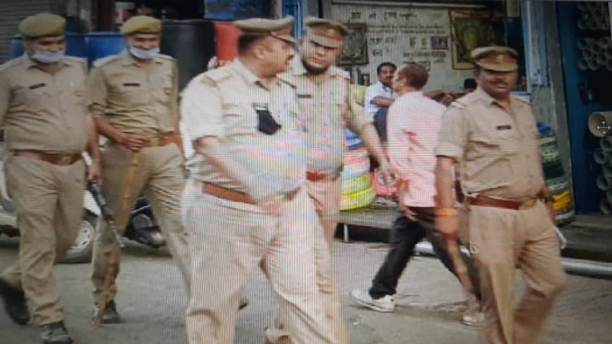 A woman along with her lover killed her husband in Shamli