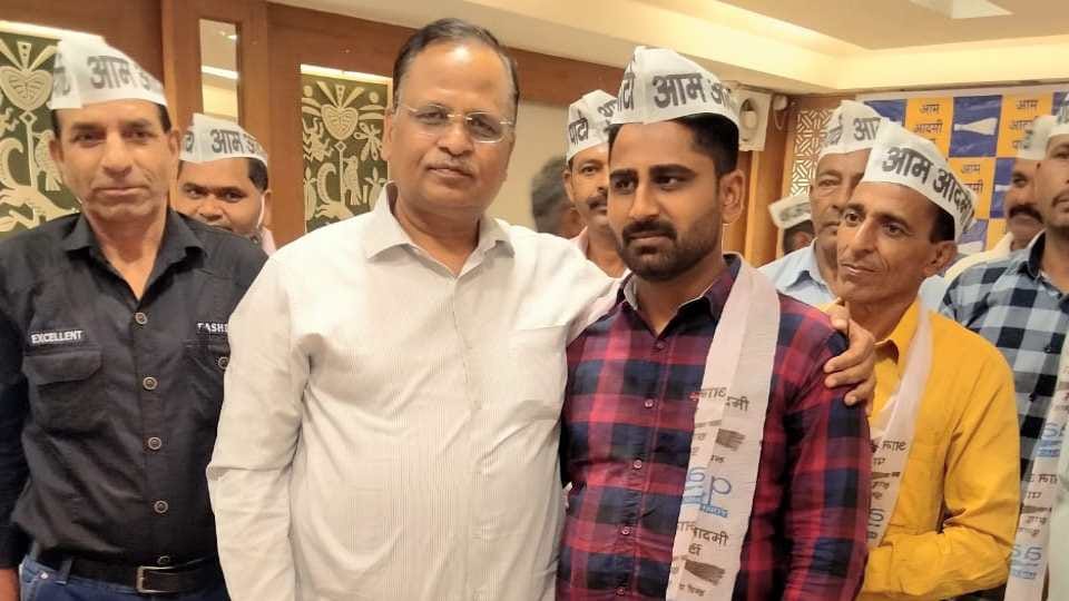 Former SFI State Vice President Sanjeev Sethi joins Aam Aadmi Party