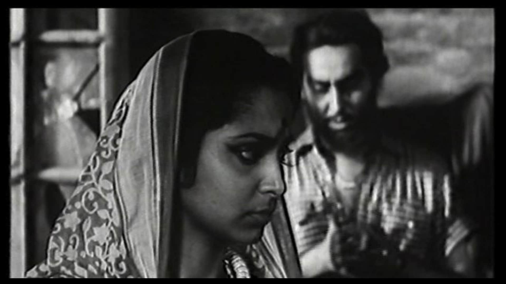 Satyajit ray birth anniversary here are his top 5 movies available on ott platforms you tube zee5