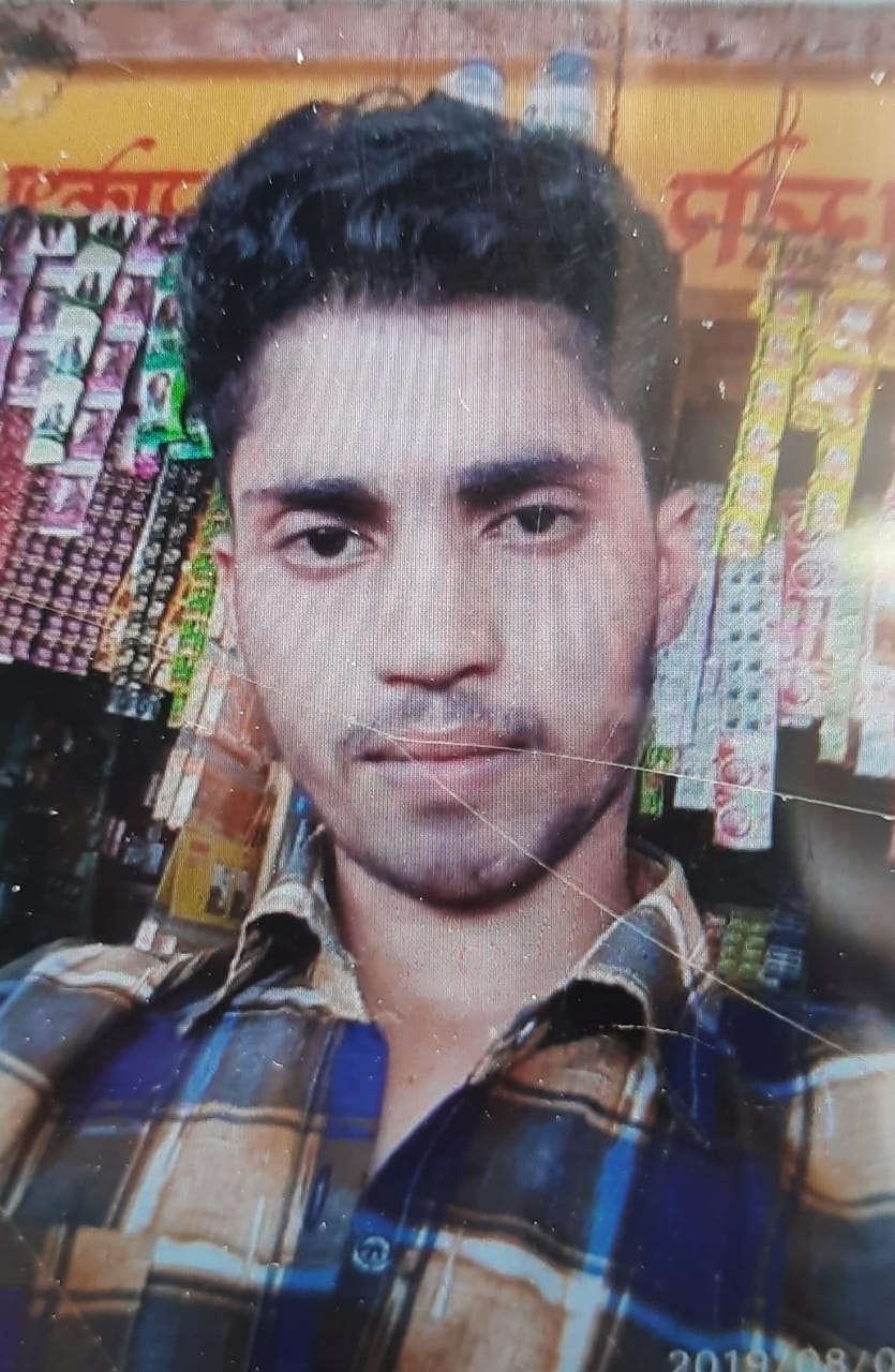 bike raider died in road accident