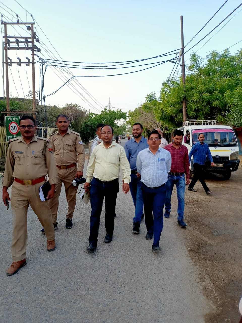 electricity theft in 32 residence