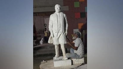 International Sculptor Day: Ravindra Jamwal of Jammu preserving history by turning stones into statues