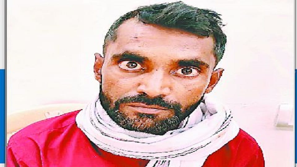 Accused arrested for selling fake sim to Hello gang for five to ten thousand rupees in agra