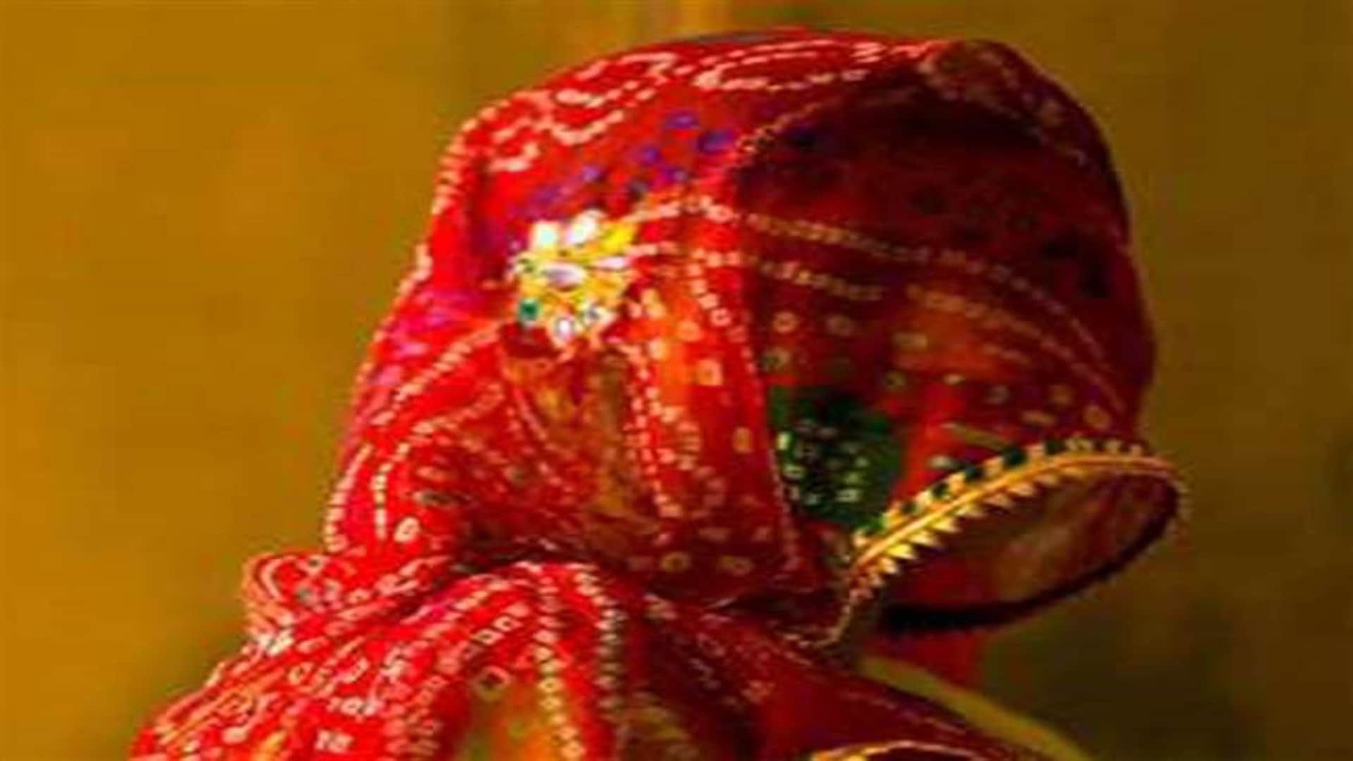 Superstition in sonbhadra two girl got married themselves To save husband from death Panchayat imposed punishment