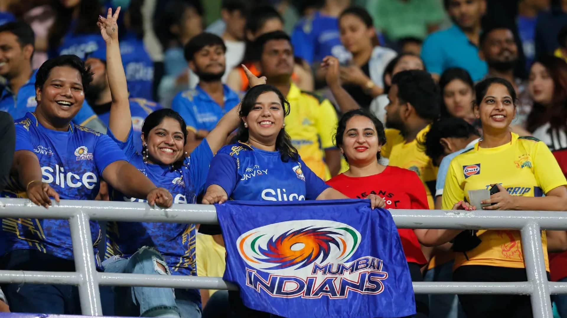 IPL 2022 MI vs CSK Match 33 Highlights Hindi Dhoni Finishes match with four
