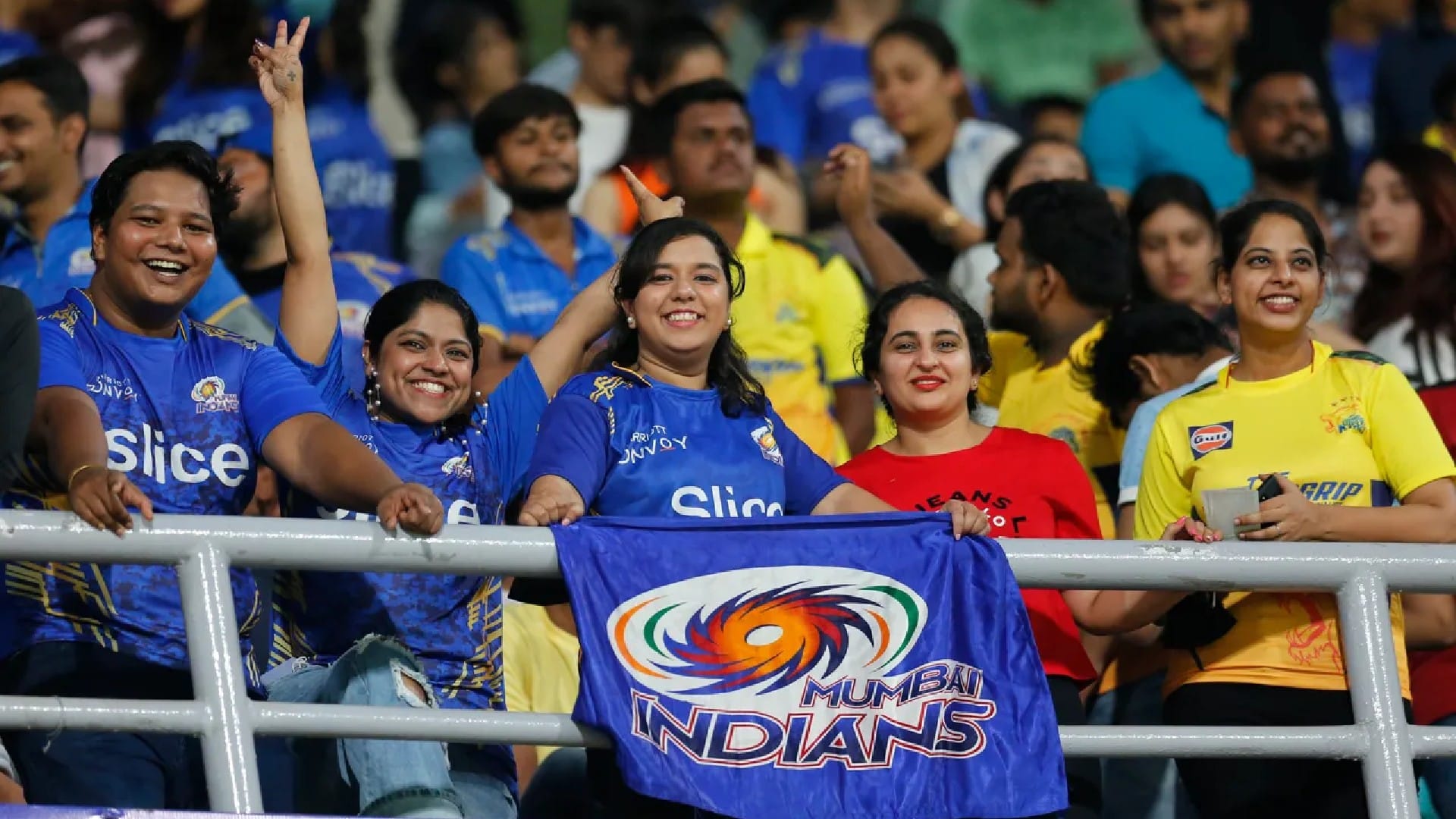 IPL 2022 MI vs CSK Match 33 Highlights Hindi Dhoni Finishes match with four