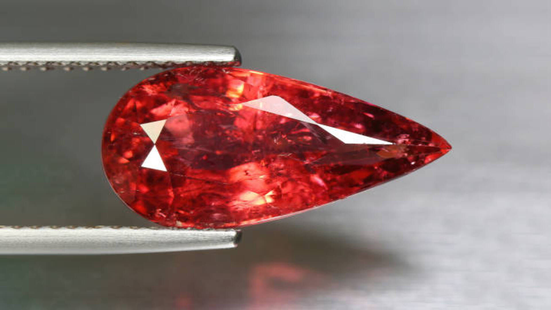 Manik Gemstone ruby stone Benefits in hindi