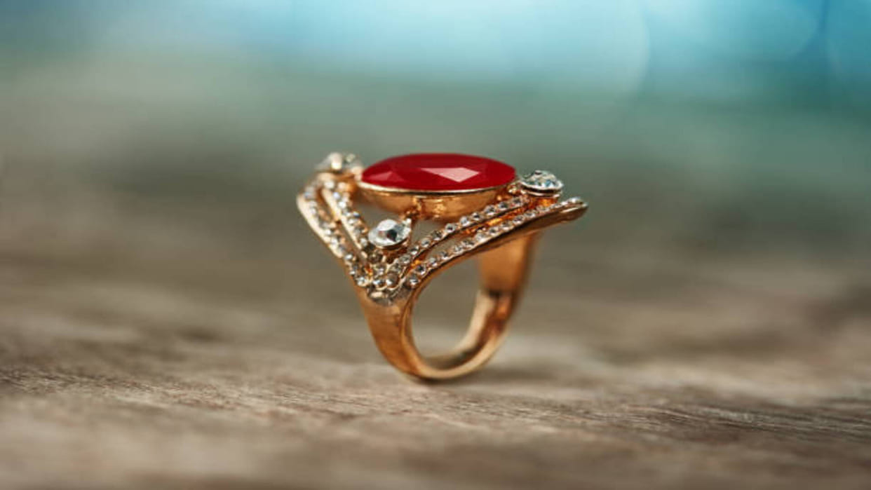 Manik Gemstone ruby stone Benefits in hindi