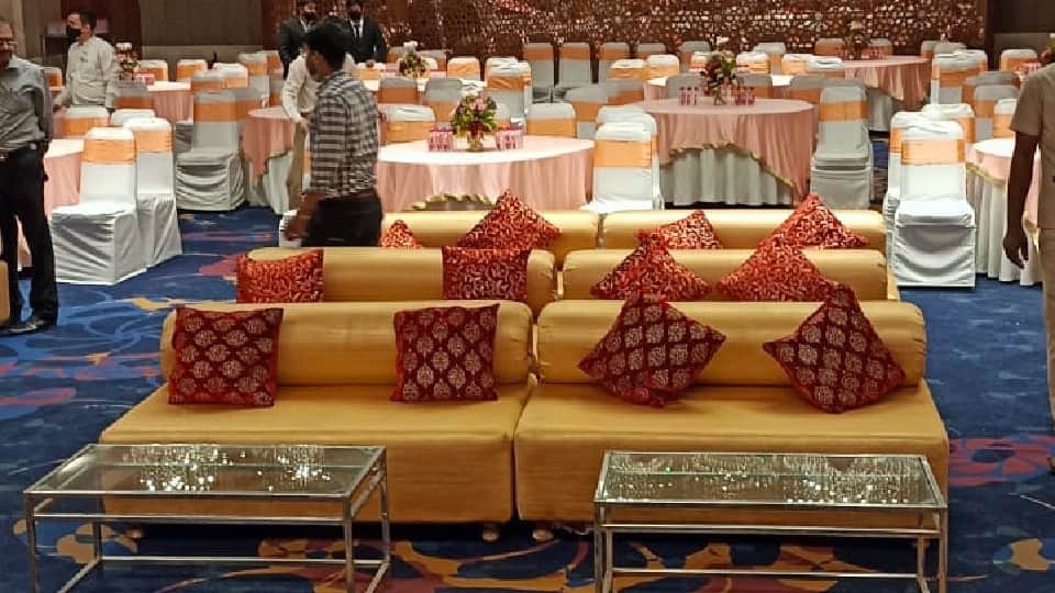 Pradeep Gawande and IAS Tina Dabi wedding photo