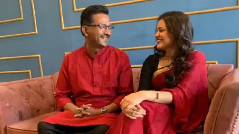 Pradeep Gawande and IAS Tina Dabi wedding photo